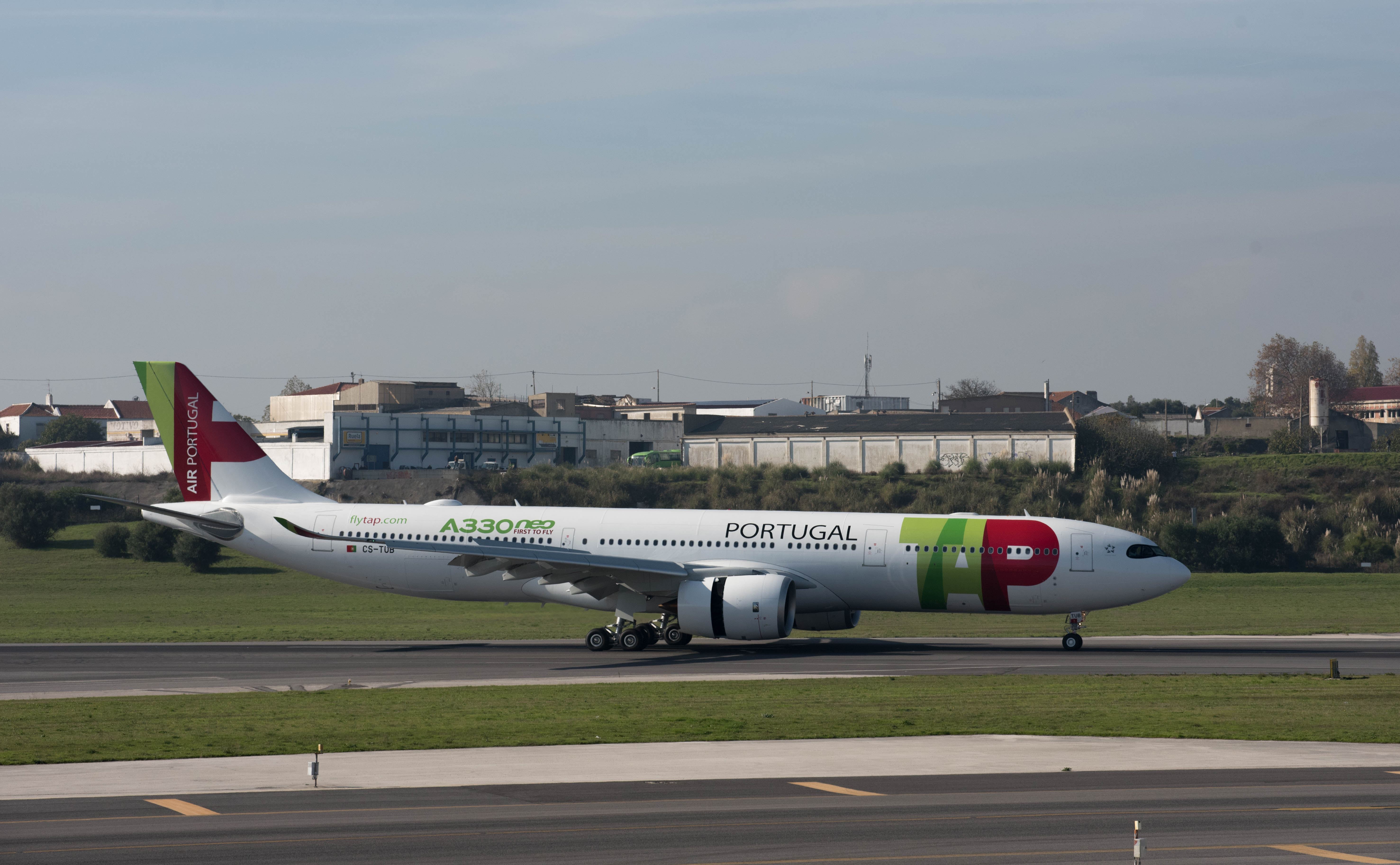 Stopover and rediscover Portugal with TAP 4