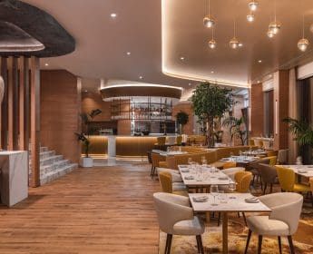 Top hospitality brand Hyatt has debuted in Portugal with the opening of its FIRST Hyatt branded Hotel, Hyatt Regency Lisbon. 34