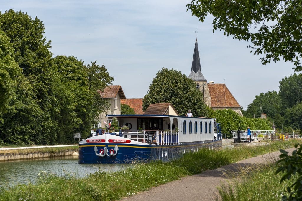 Experience the very best of France when combining the 2023 Rugby World Cup with a European Waterways’ luxury hotel barge cruise 9 Experience the very best of France when combining the 2023 Rugby World Cup with a European Waterways’ luxury hotel barge cruise 9