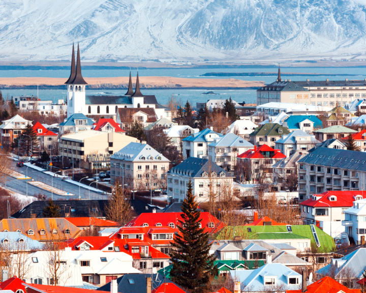 Jet2.com and Jet2CityBreaks put Iceland programme for Winter 24/25 on sale from Belfast International Airport 1