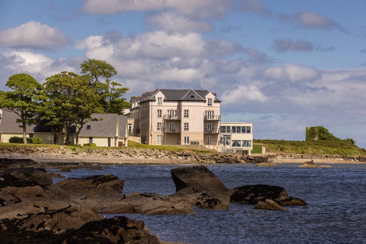 Donegal’s Redcastle Oceanfront Golf and Spa Hotel Celebrates Double Win at Irish Hotel Awards 2024 this week. 3