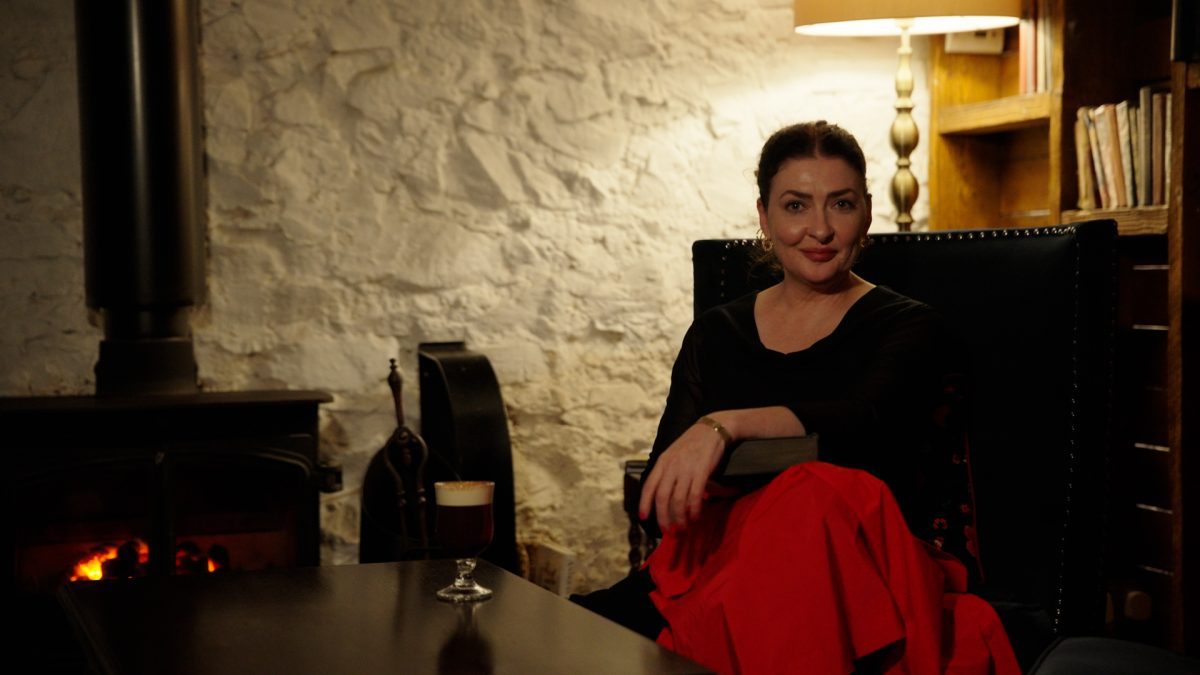 Derry Girls star Kathy Kiera Clarke returns To her beautiful home country for a cosy autumn getaway 2