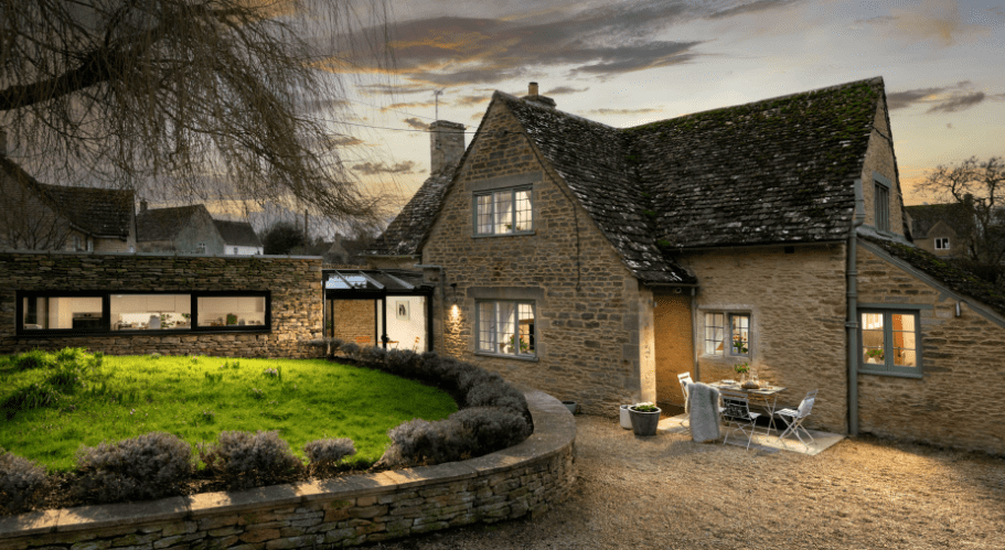 FANCY AN EASTER ESCAPE AT CULLS COTTAGE GLOUCESTERSHIRE 1