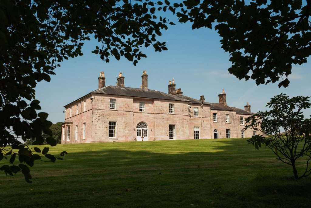 The finest country houses, gardens and experiences