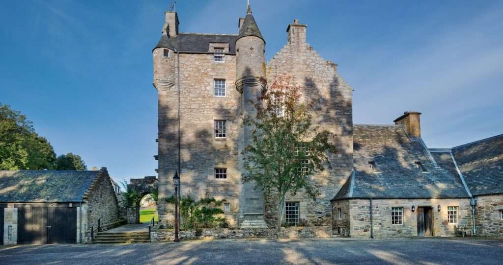 The finest country houses, gardens and experiences 12