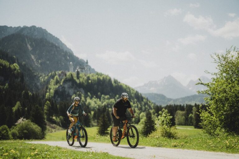 E-Bike Vacations in Sustainable Hotels: An Eco-Friendly Way to Travel
