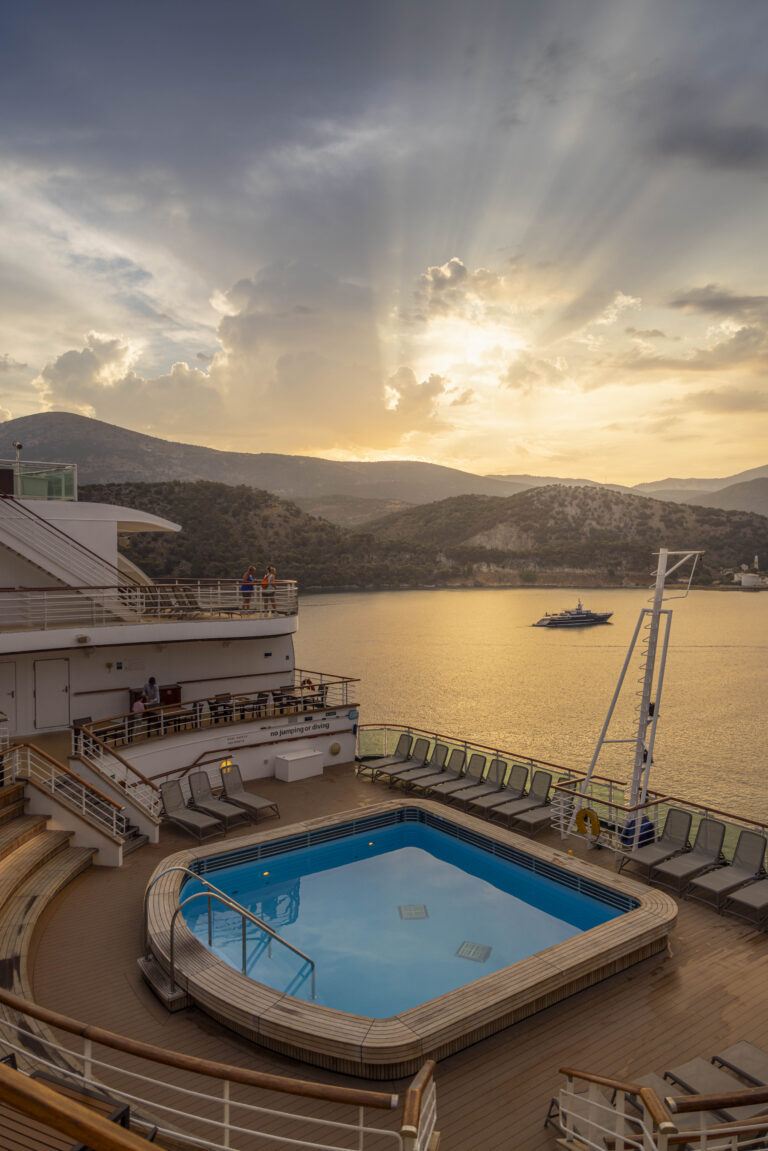 P&O Cruises launches winter sun sale, allowing guests to extend their summer